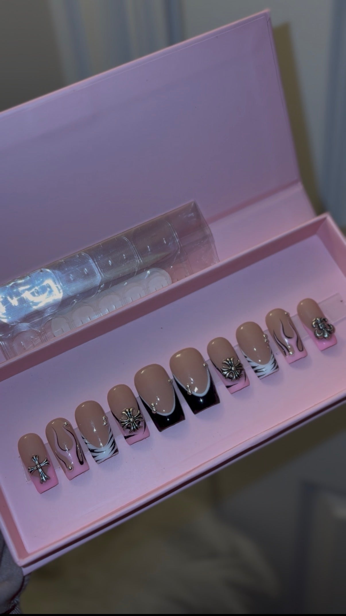 Short freestyle French tip