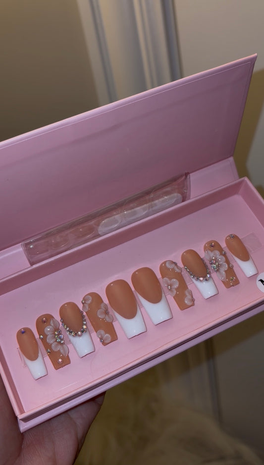 Medium freestyle french tip